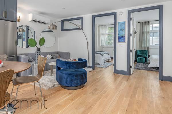 Listing photo 1 of 5