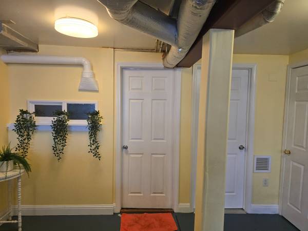 Listing photo 1 of 5