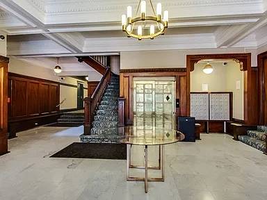 Listing photo 1 of 3