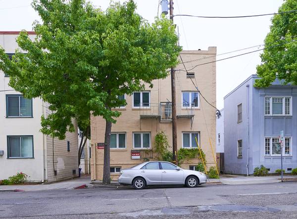 Listing photo 1 of 5