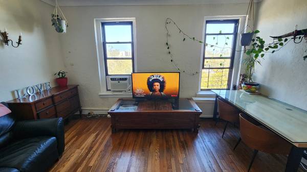 Listing photo 1 of 5