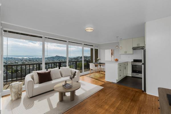 Listing photo 1 of 5