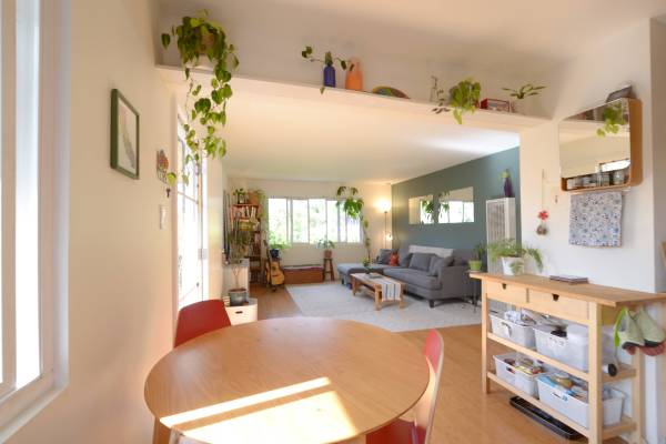 Listing photo 1 of 5