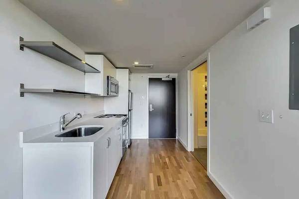 Listing photo 1 of 5