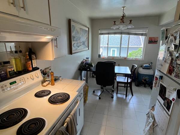 Listing photo 1 of 5