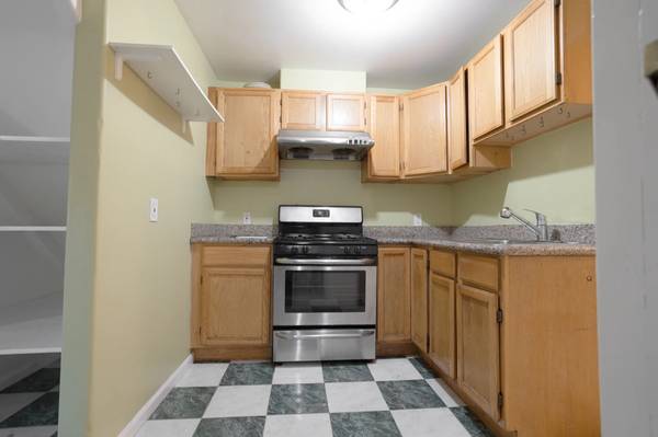 Listing photo 1 of 5