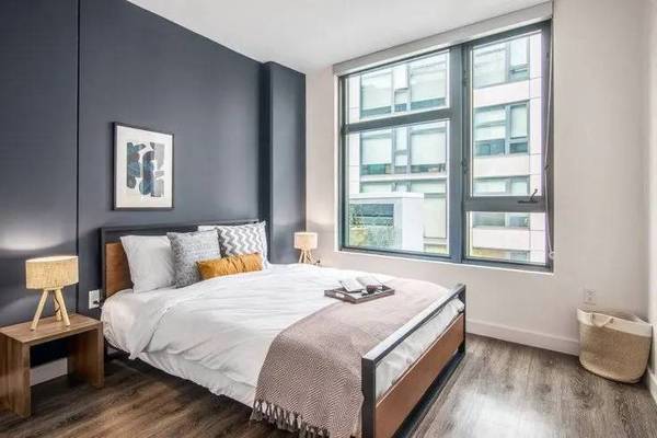 Listing photo 1 of 5