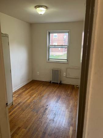 Listing photo 1 of 4