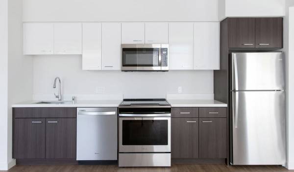 Listing photo 1 of 5