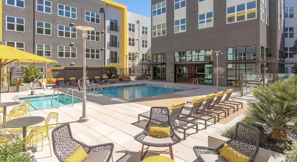 Listing photo 1 of 5