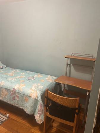 Listing photo 1 of 5