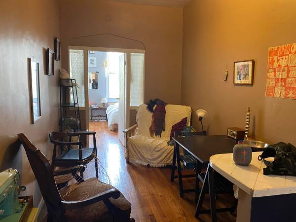 Listing photo 1 of 5