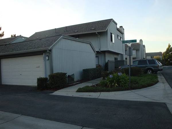 Listing photo 1 of 5