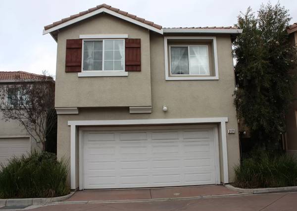 Listing photo 1 of 5
