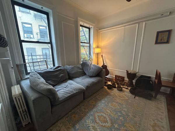 Listing photo 1 of 5