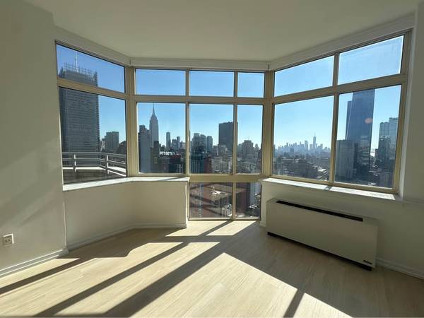 Listing photo 1 of 5