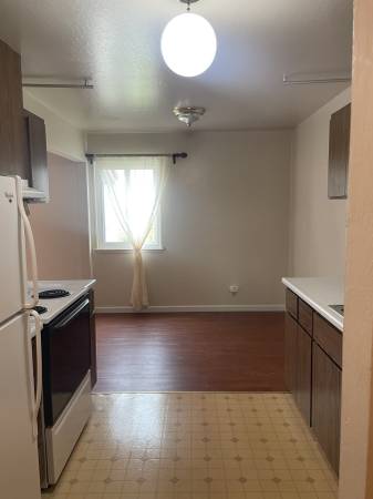 Listing photo 1 of 5