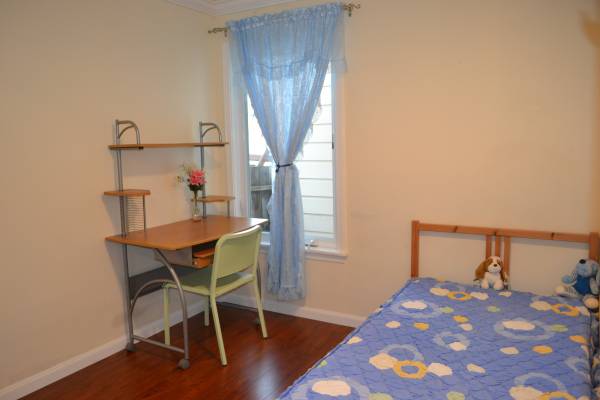 Listing photo 1 of 5