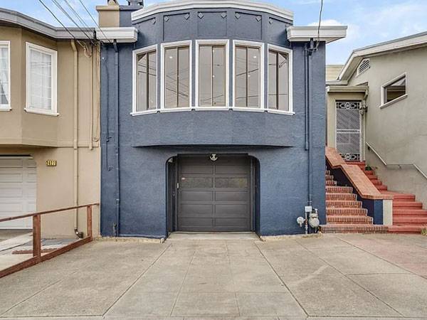 Listing photo 1 of 5