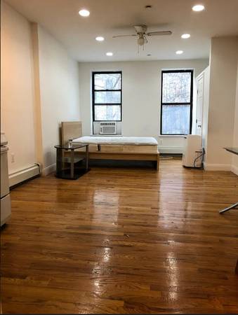 Listing photo 1 of 5