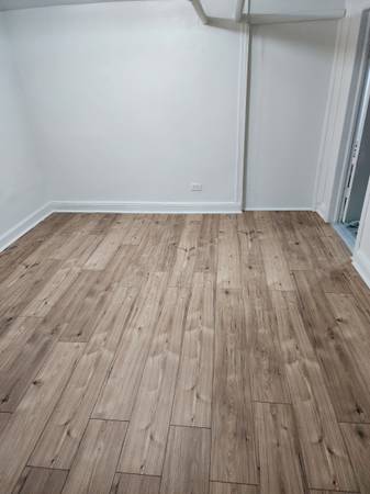 Listing photo 1 of 4