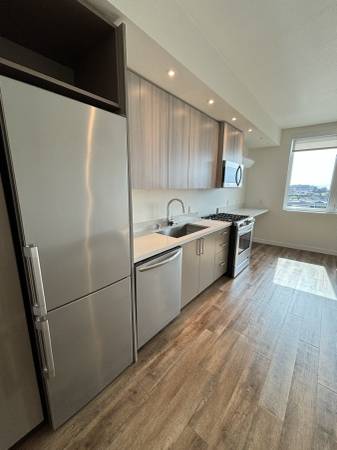 Listing photo 1 of 5