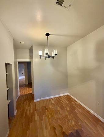 Listing photo 1 of 3