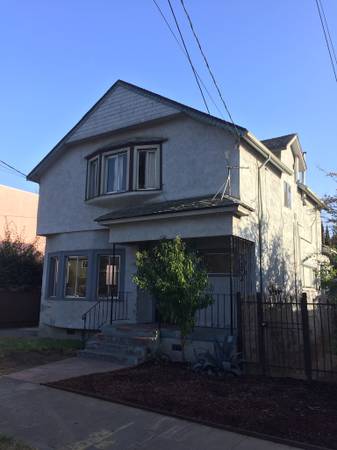 Listing photo 1 of 5