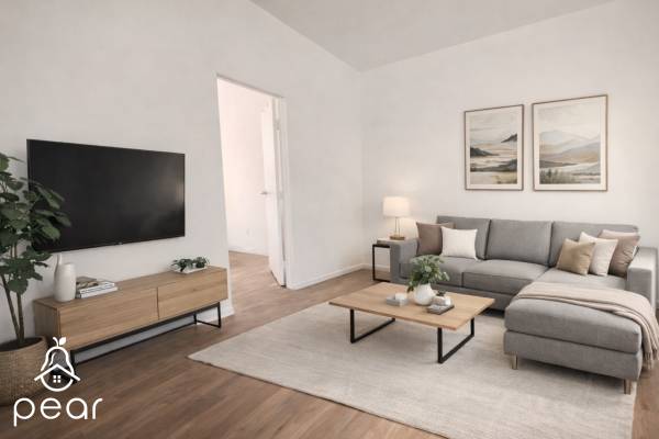 Listing photo 1 of 5