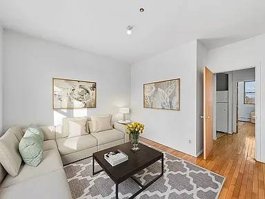 Listing photo 1 of 5