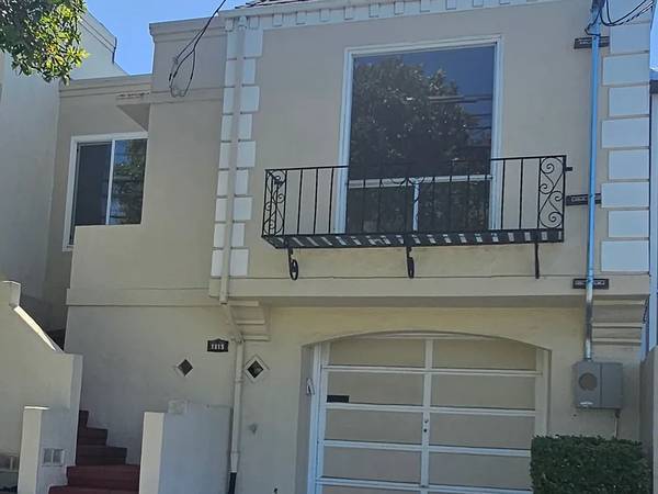 Listing photo 1 of 5