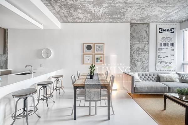 Listing photo 1 of 5