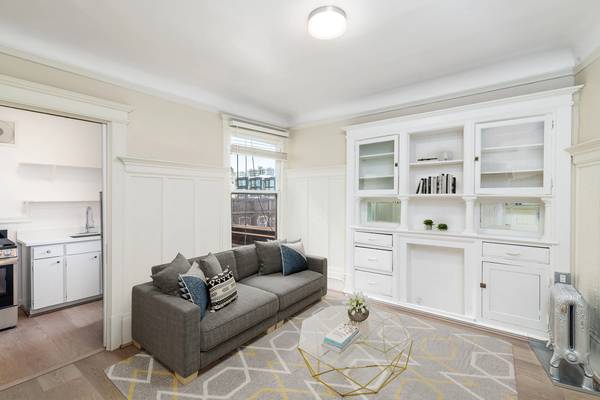 Listing photo 1 of 5