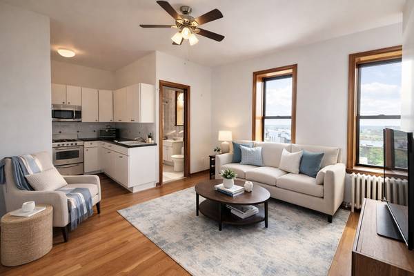 Listing photo 1 of 4