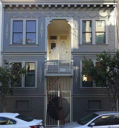 Listing photo 1 of 5