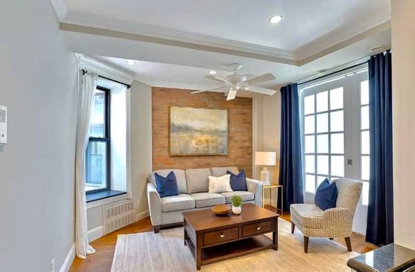 Listing photo 1 of 5