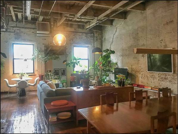 Listing photo 1 of 5