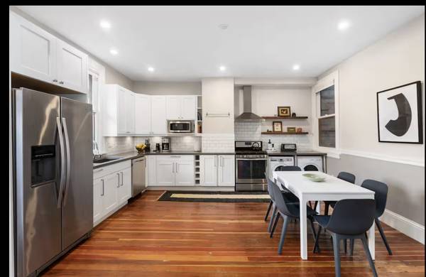 Listing photo 1 of 5