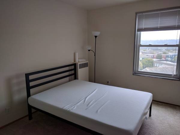 Listing photo 1 of 3