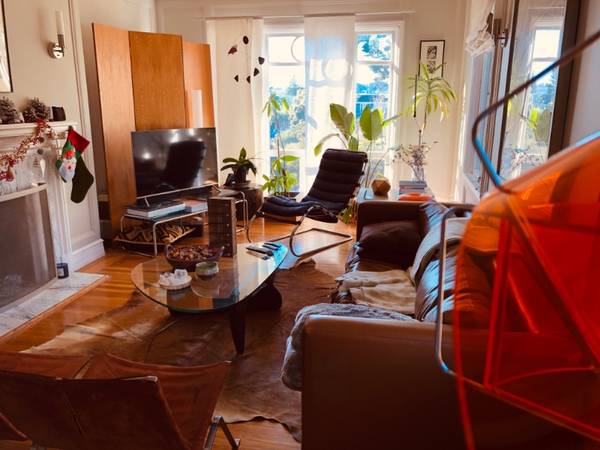 Listing photo 1 of 5