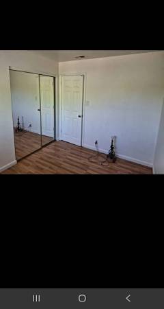 Listing photo 1 of 4