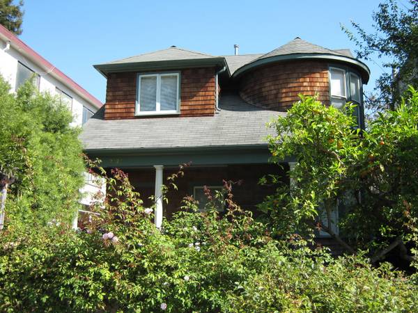 Listing photo 1 of 5