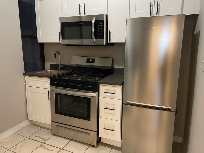 Listing photo 1 of 5