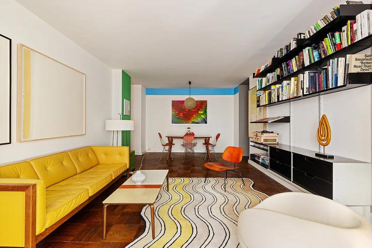 Listing photo 1 of 9