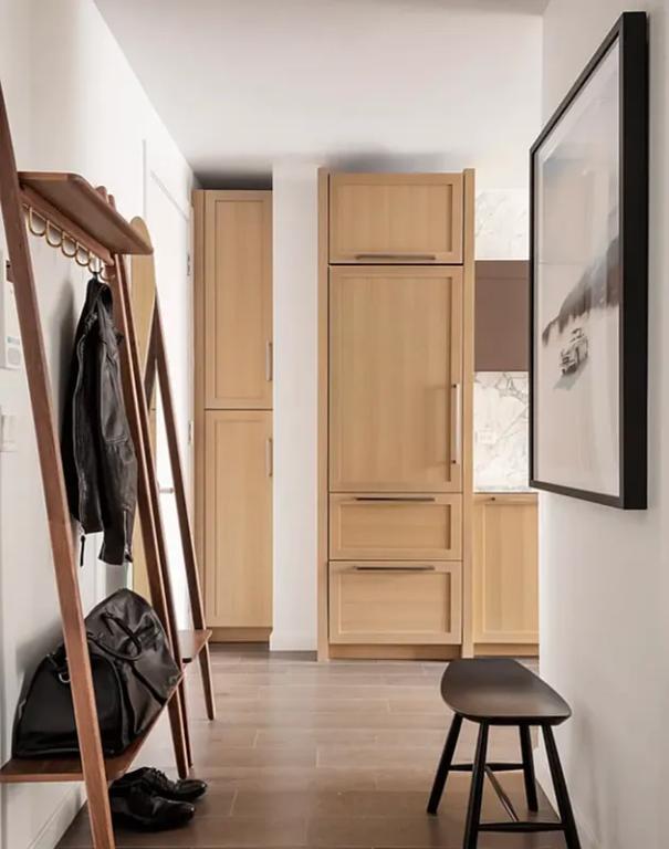 Listing photo 1 of 12