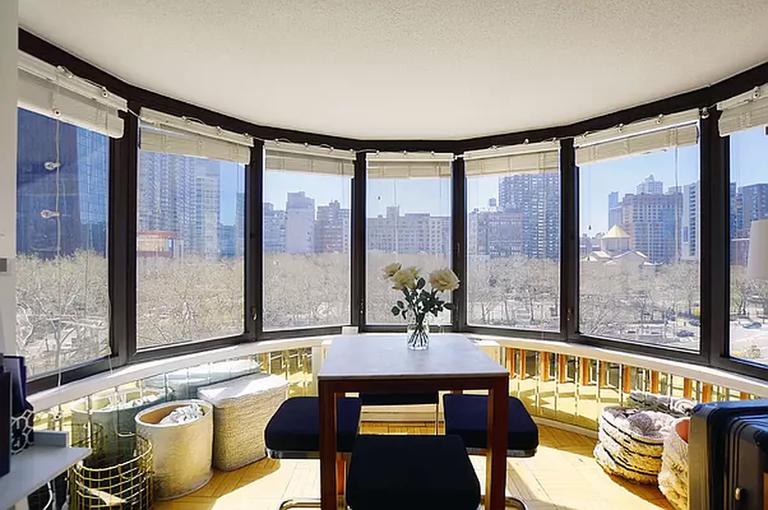 Listing photo 1 of 8