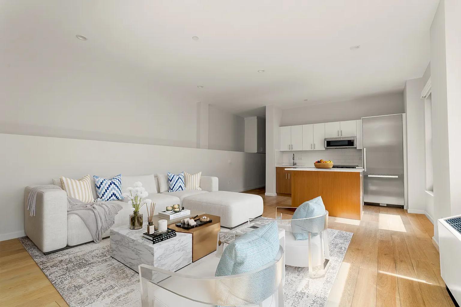 Listing photo 1 of 5