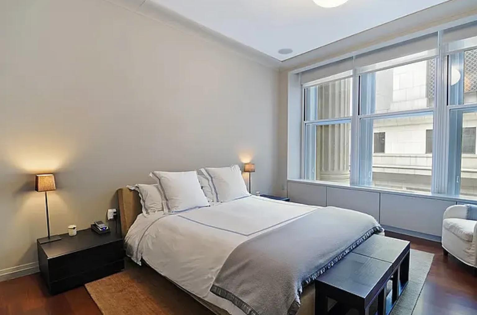 Listing photo 1 of 6