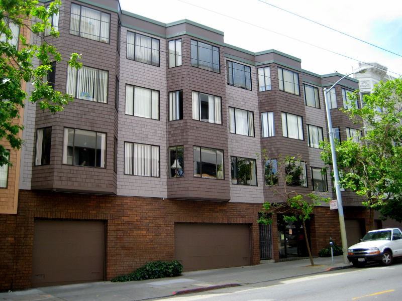 Listing photo 1 of 5