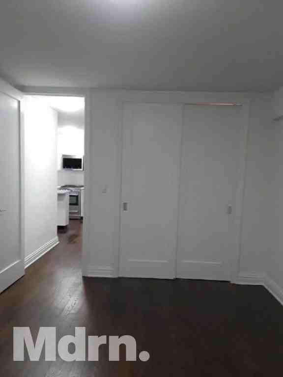 Listing photo 1 of 4